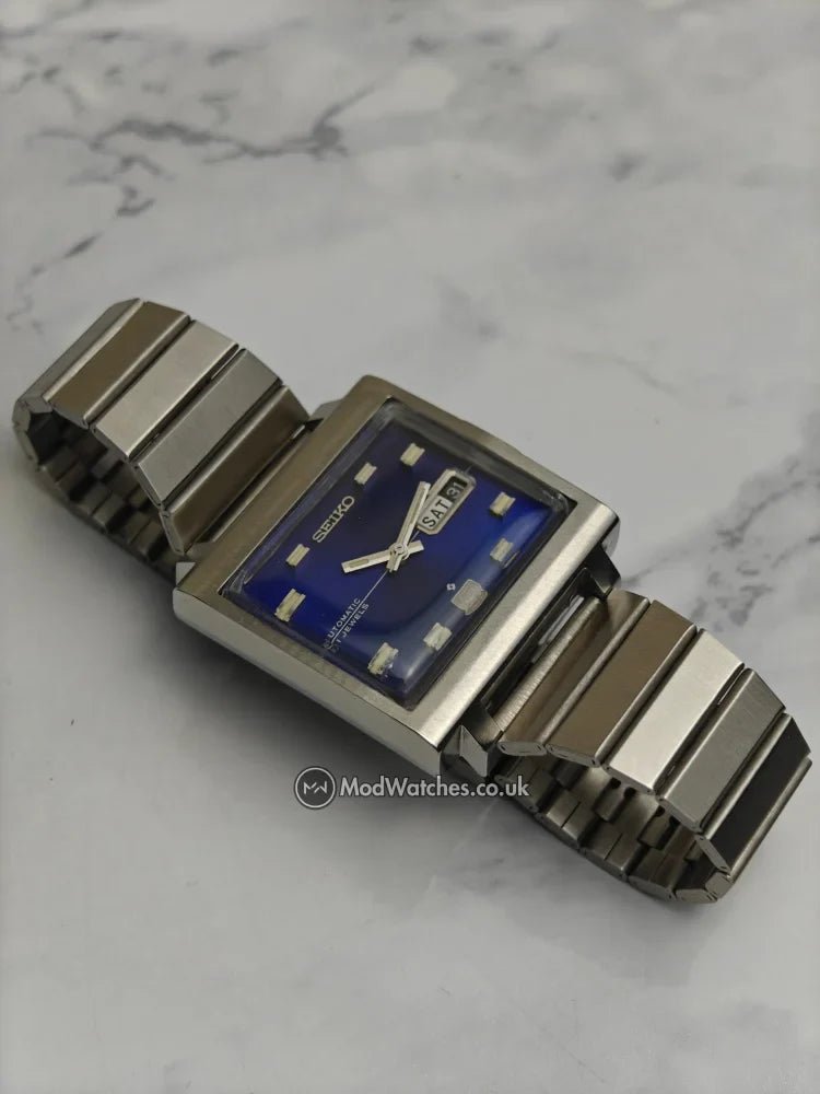 seiko 5 vintage blue square tv dial automatic watch (1977) seiko 5 vintage blue square tv dial automatic watch (1977)