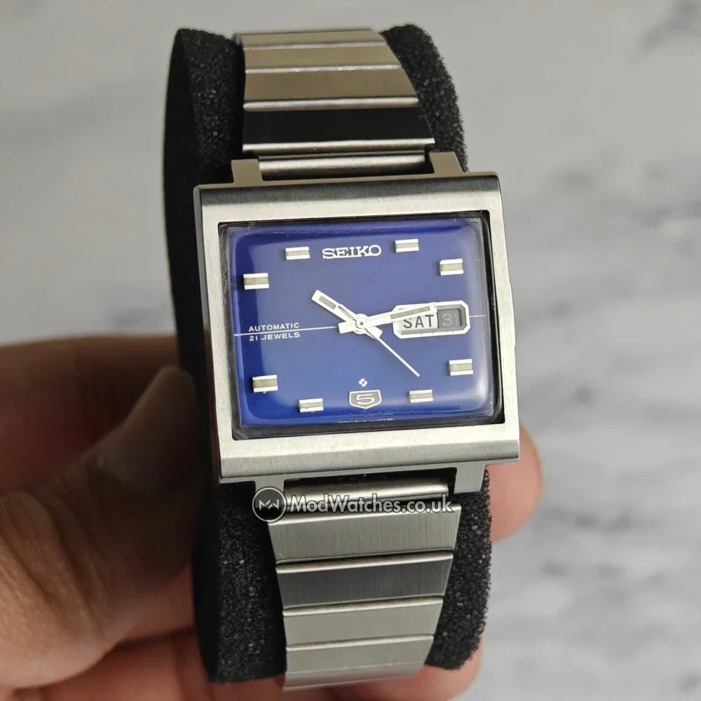 seiko 5 vintage blue square tv dial automatic watch (1977) seiko 5 vintage blue square tv dial automatic watch (1977)